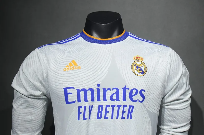 Real Madrid 2021/22 Heim Trikot Langarm Spielerversion — 2