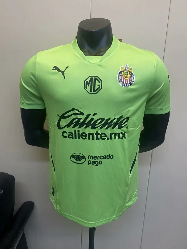 Chivas Guadalajara 2024/25 Goalkeeper Shirt Player Version Green — 1
