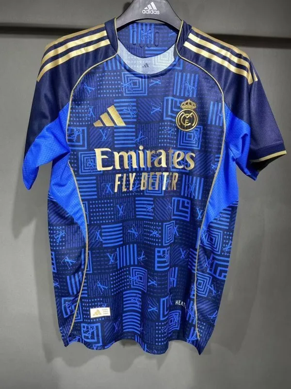 Real Madrid 2025/26 Camiseta Versión Jugador Edición Especial