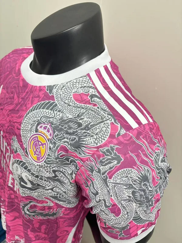 Real Madrid 2025/26 Camiseta Versión Jugador Pink — 2